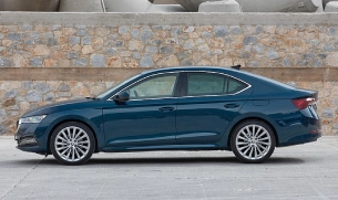 Автомобили лифтбеки в Волгограде